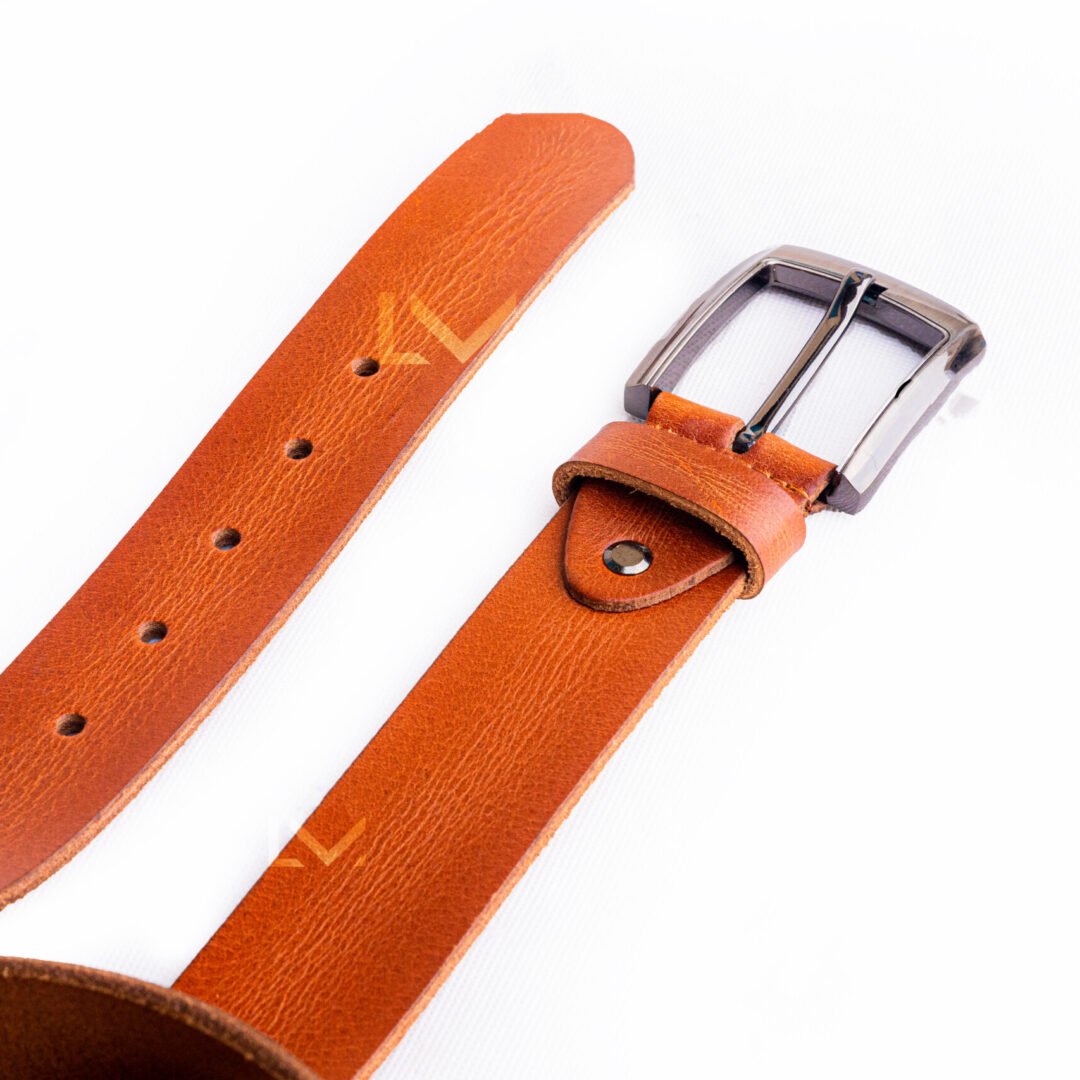 Tan Leather Belt With Metal Buckle For Men And Women