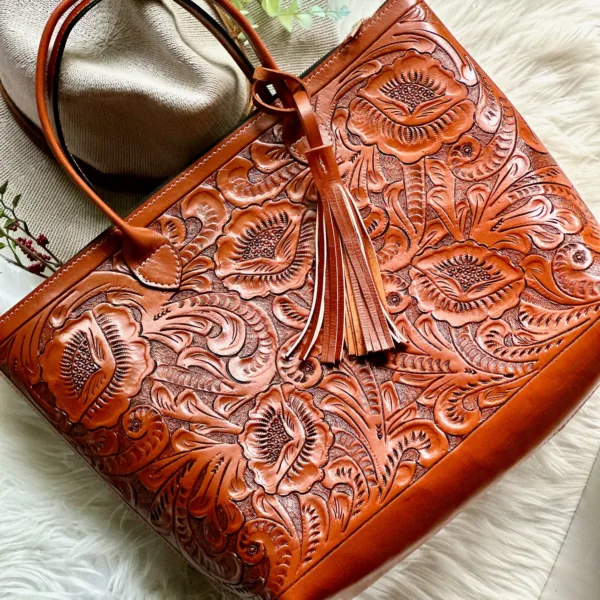 Handcrafted Leather Bag With Elegant Design And Premium Finish