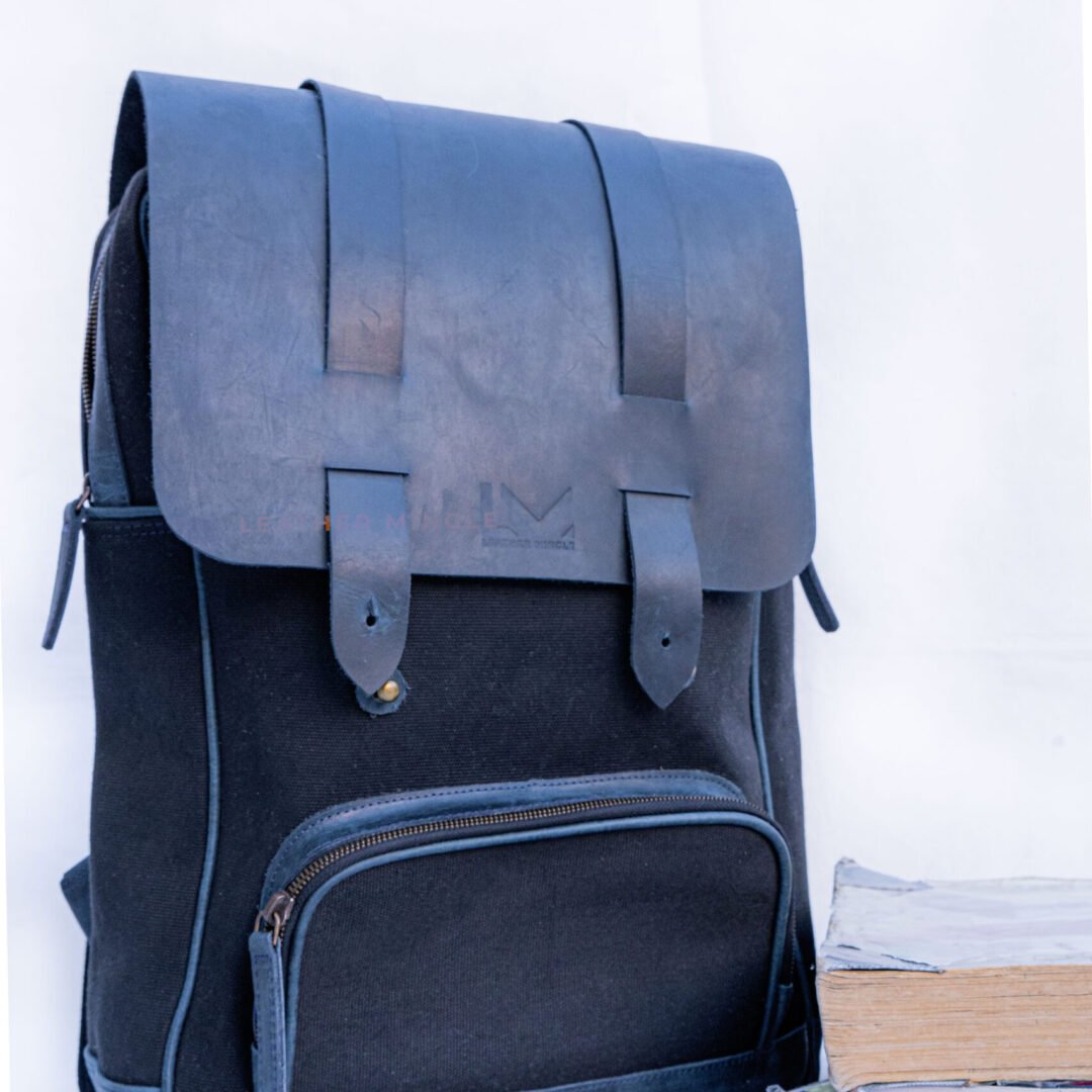 Stylish Vintage Leather Backpack With Multiple Pockets And A Distressed Finish