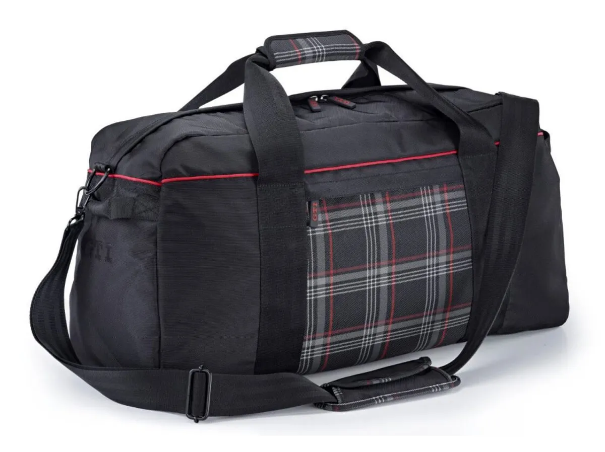 Best Luxury Duffle Bag for Travelling Men