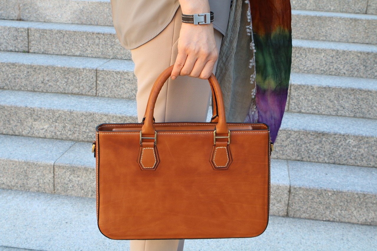 Leather Pouch Bag- Leather Mingle