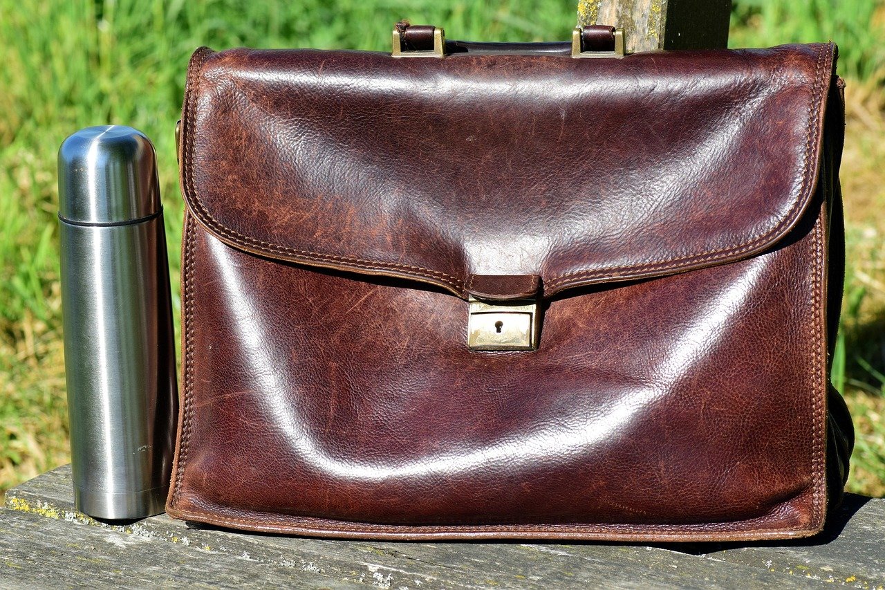 Cracked Leather Bag - Leather Mingle