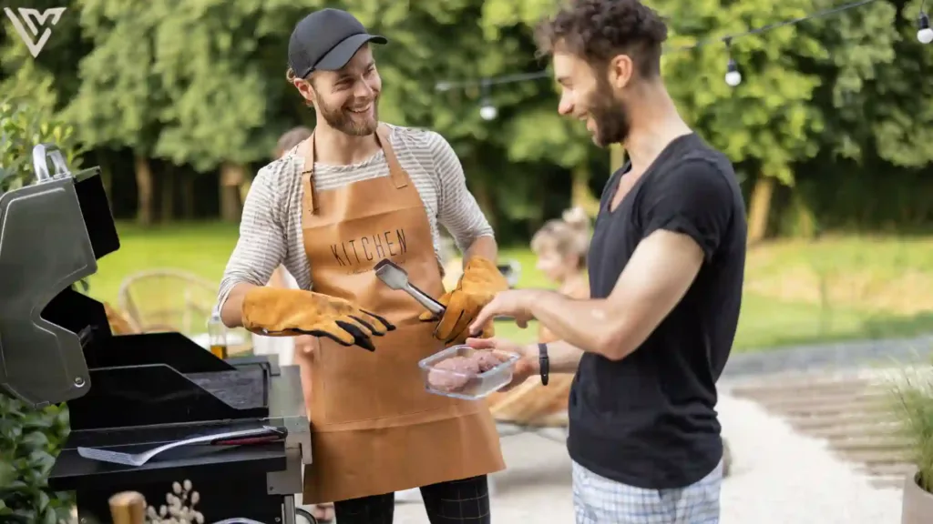 Leather Apron Is Best for BBQ and Grilling - Leather Mingle